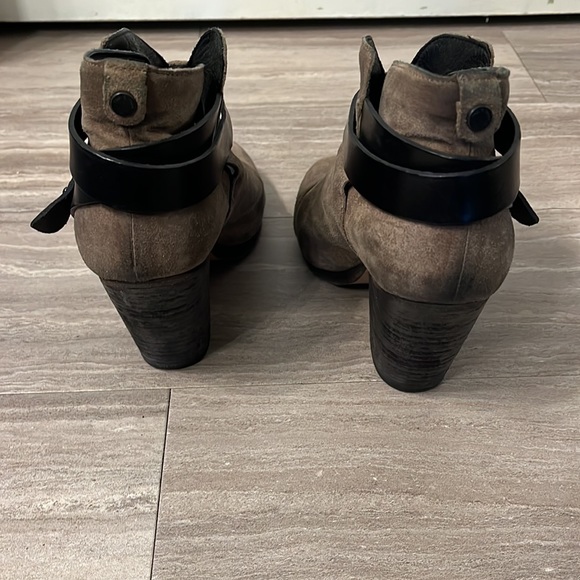 Rag & Bone ‘Harrow’ Distressed Suede Ankle Boot - Picture 5 of 9